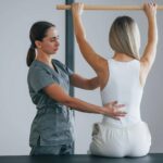 Fizioterapia posturală – corectarea poziției corpului pentru o viață fără dureri